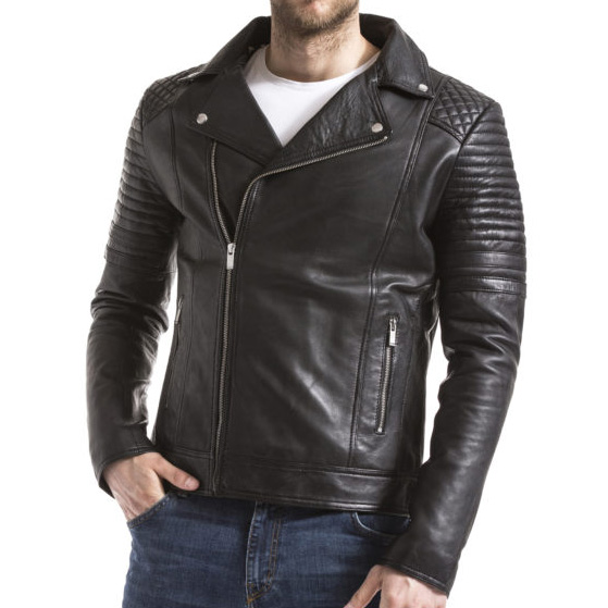 Varus_Black_3-555x710